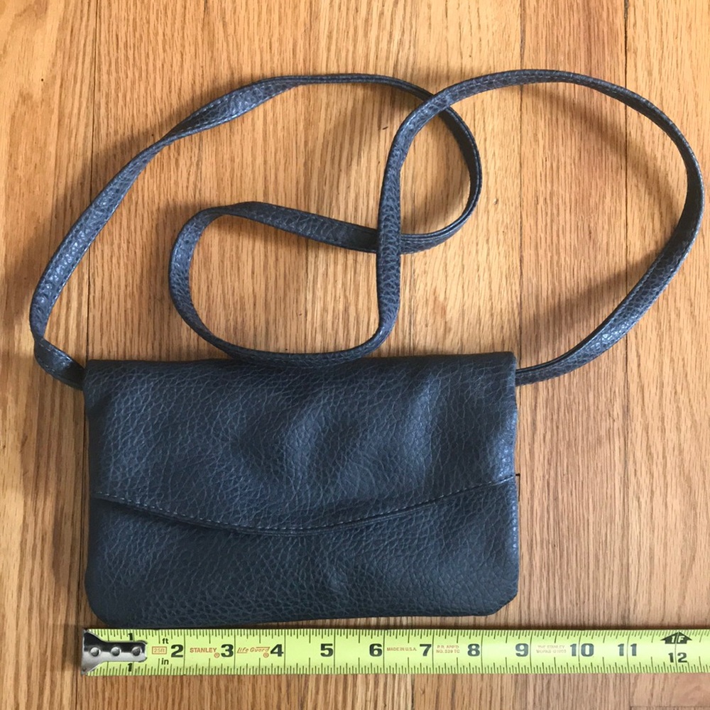 Signature Weekend Purse